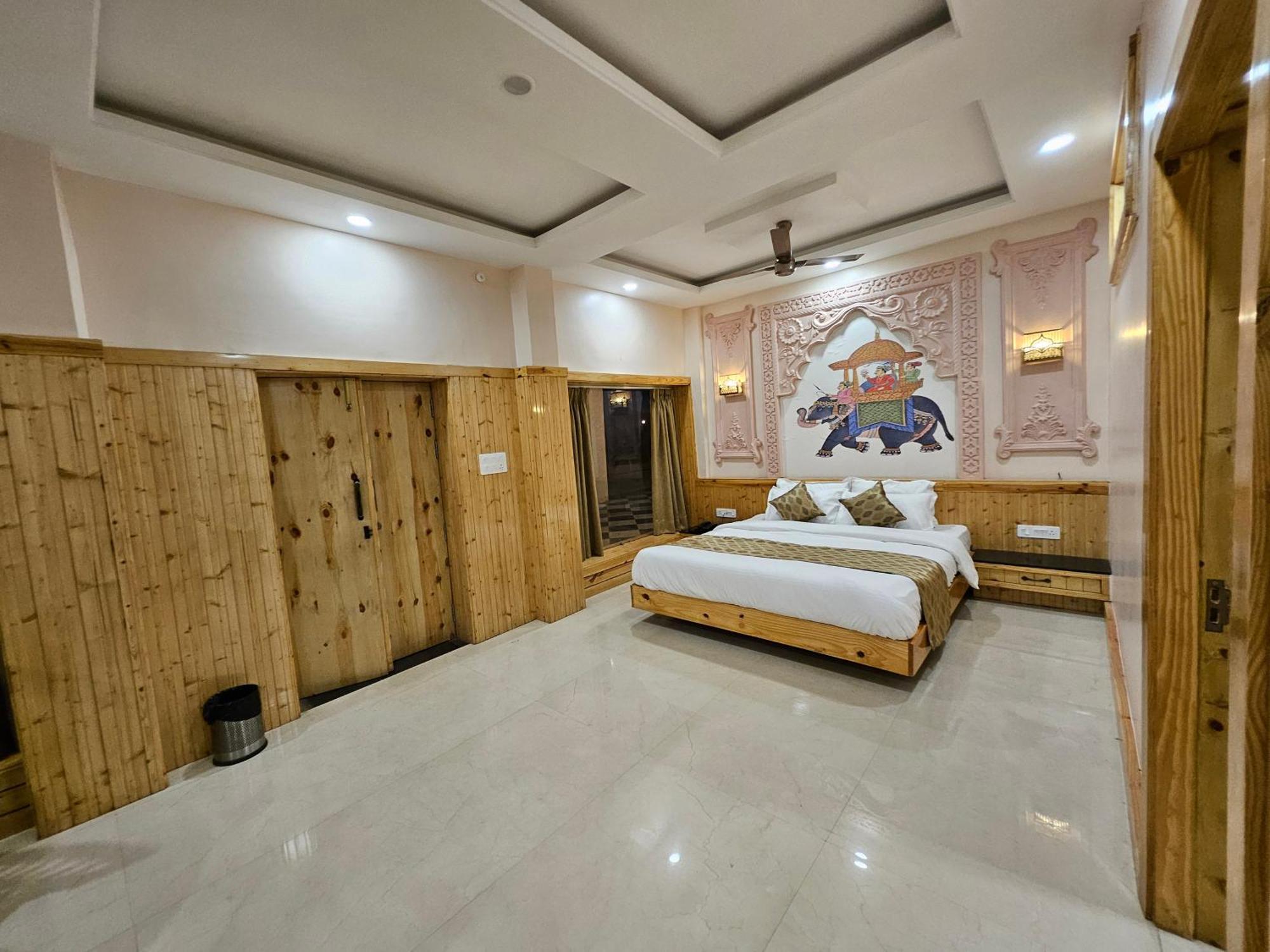 The Mewar Palace And Resort Shivpuri  Exterior photo