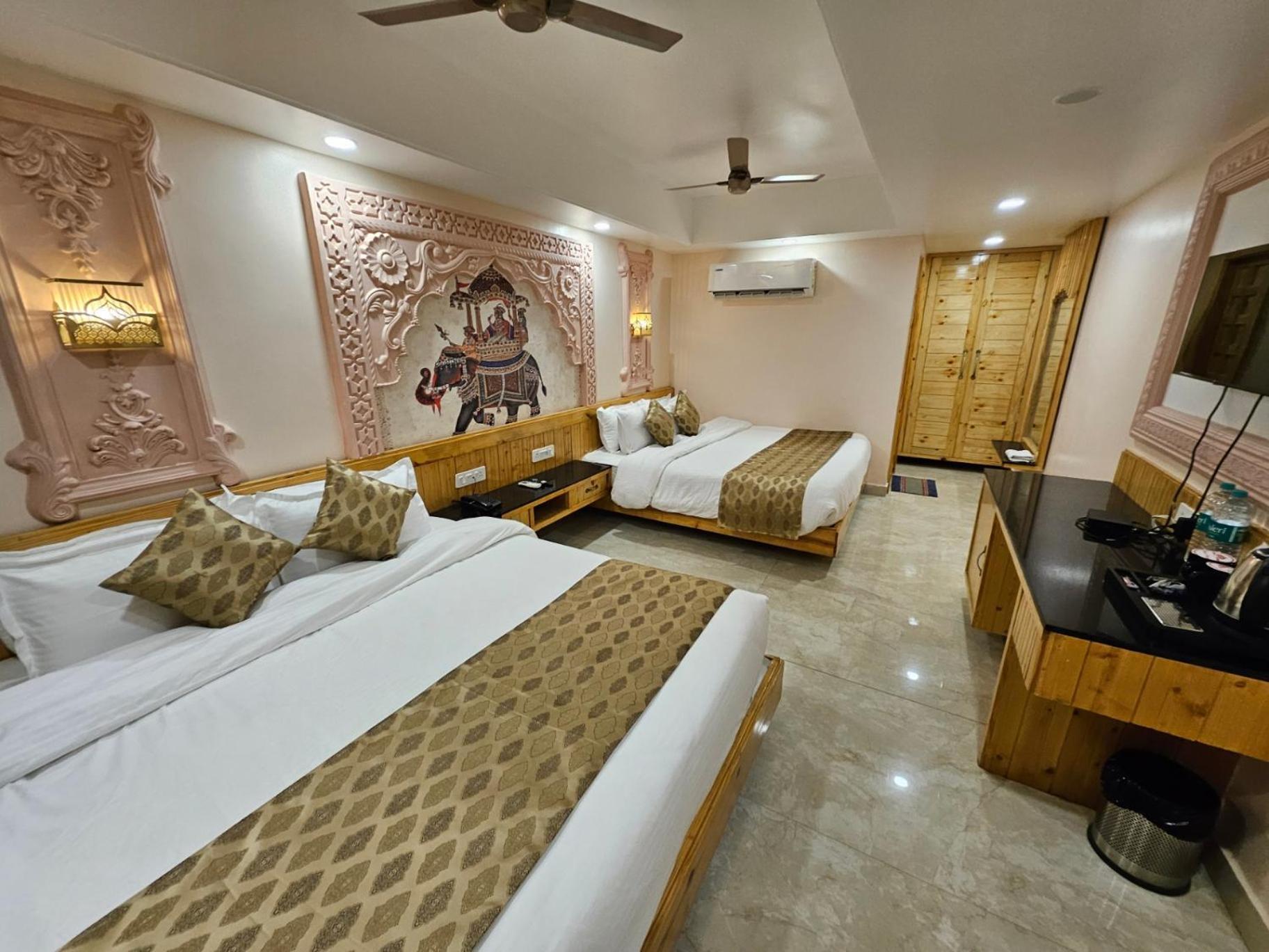 The Mewar Palace And Resort Shivpuri  Exterior photo