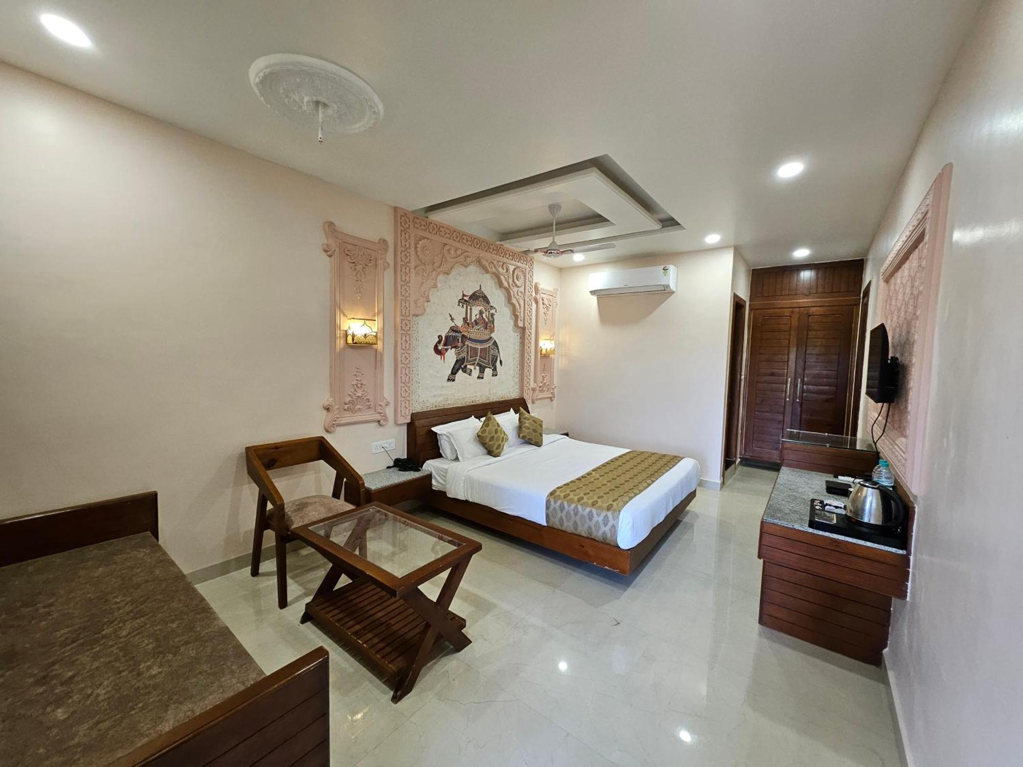The Mewar Palace And Resort Shivpuri  Exterior photo